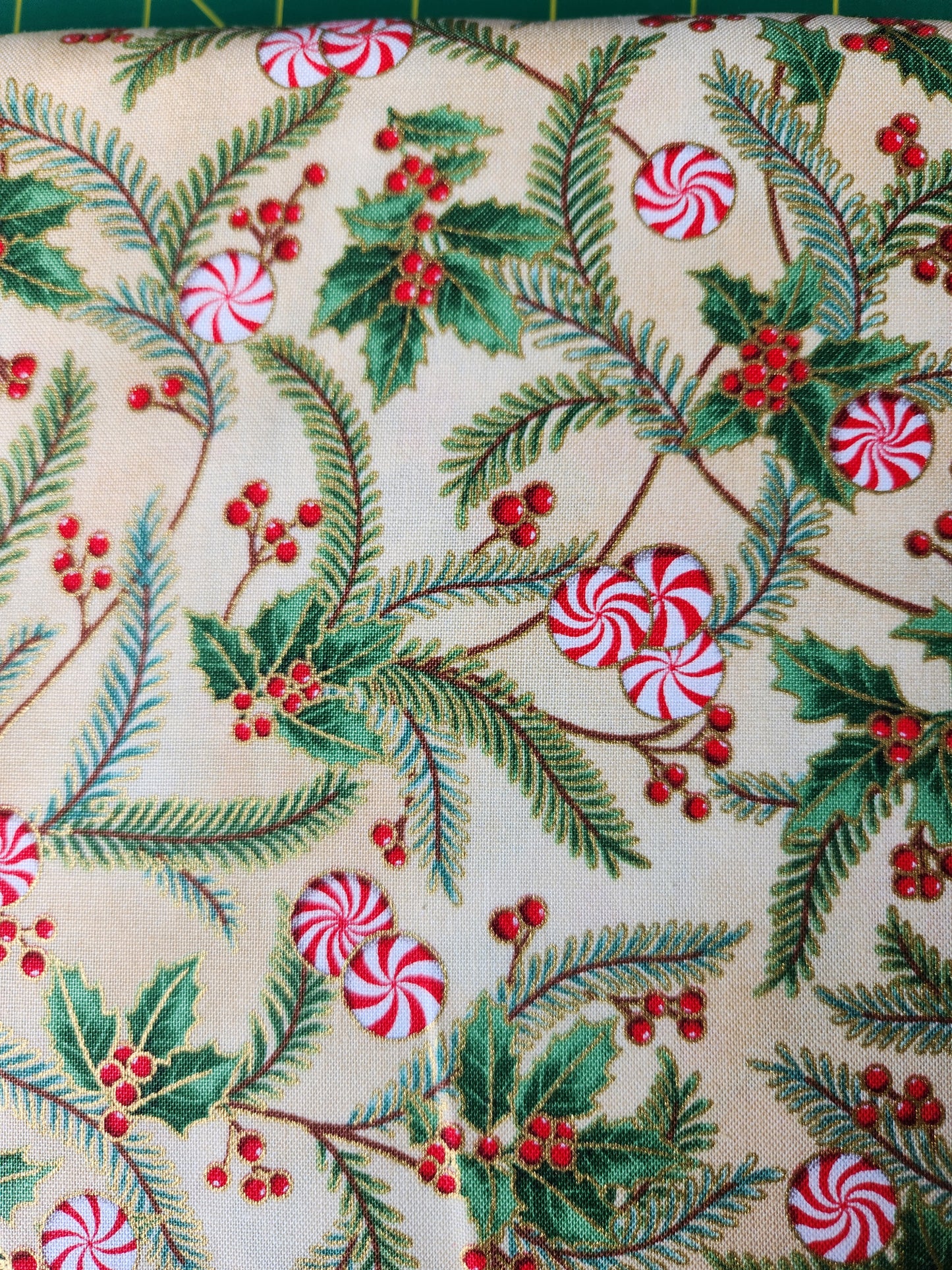 Christmas fabric - Flourish Peppermint Twist in Cream
